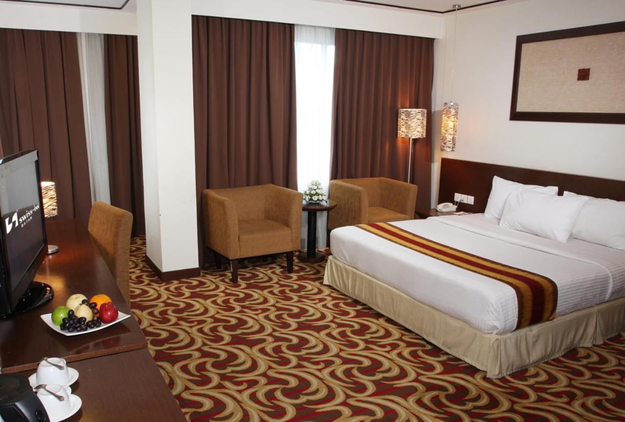 Swiss-Belinn Baloi Batam Nagoya Værelse billede