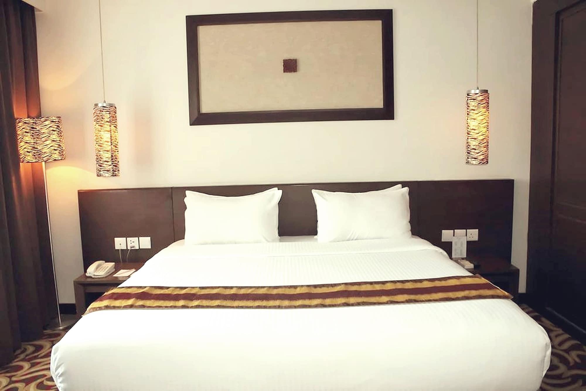 Swiss-Belinn Baloi Batam Nagoya Eksteriør billede