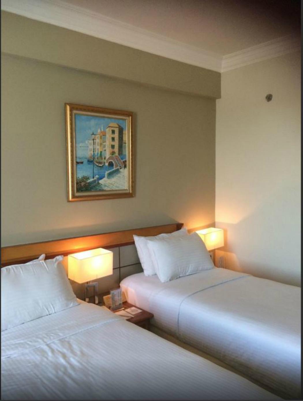 Swiss-Belinn Baloi Batam Nagoya Eksteriør billede