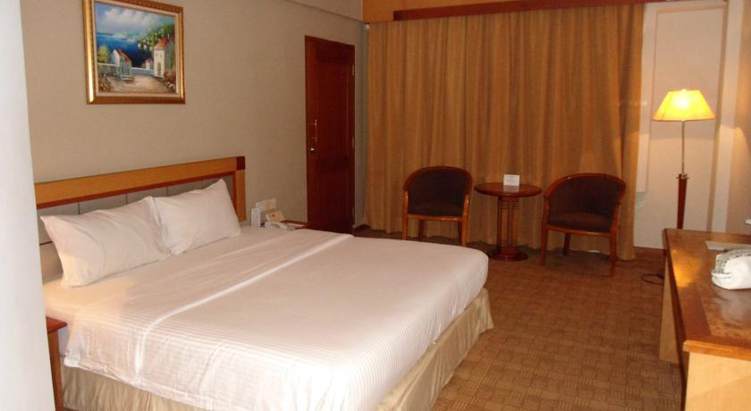 Swiss-Belinn Baloi Batam Nagoya Eksteriør billede