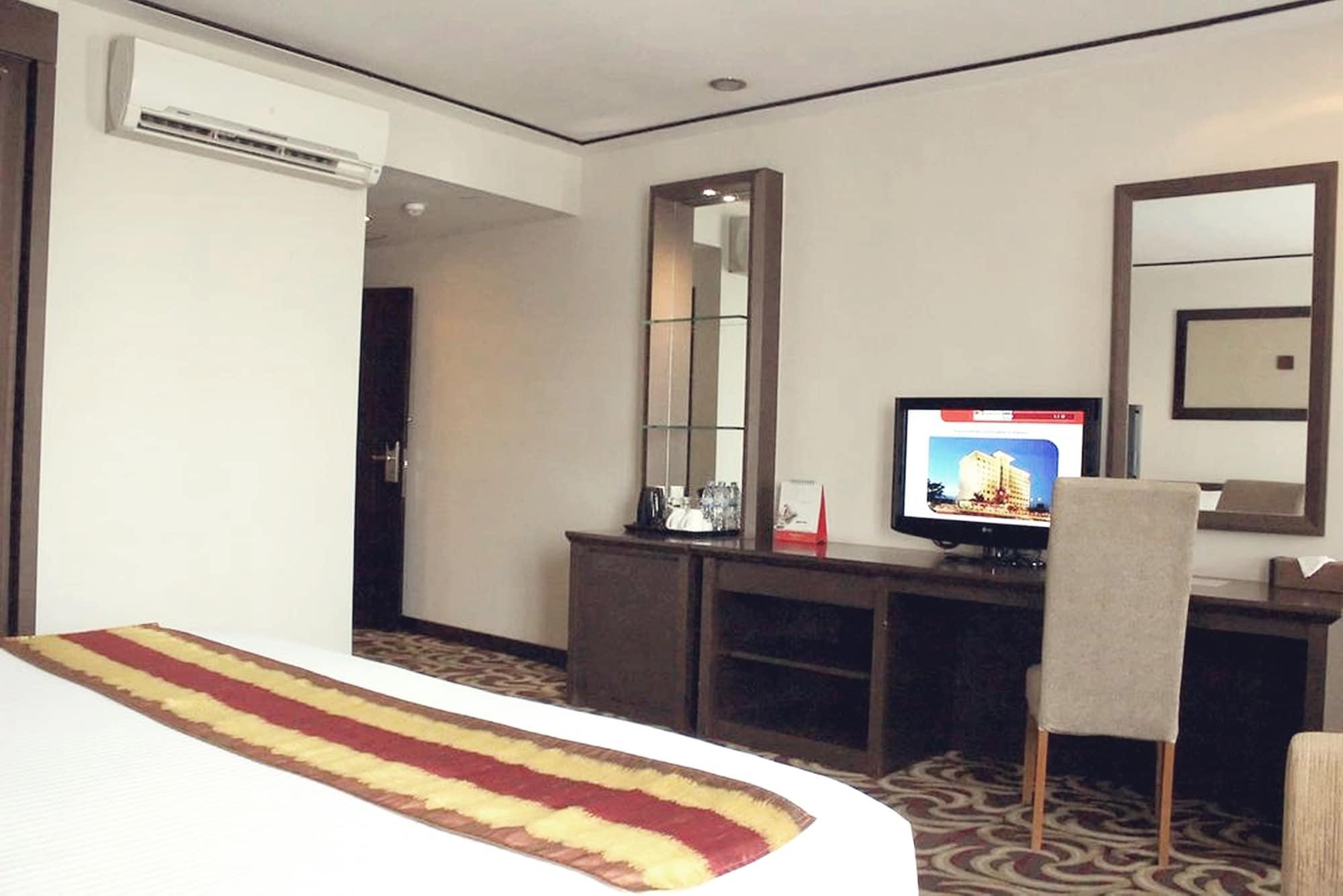 Swiss-Belinn Baloi Batam Nagoya Eksteriør billede