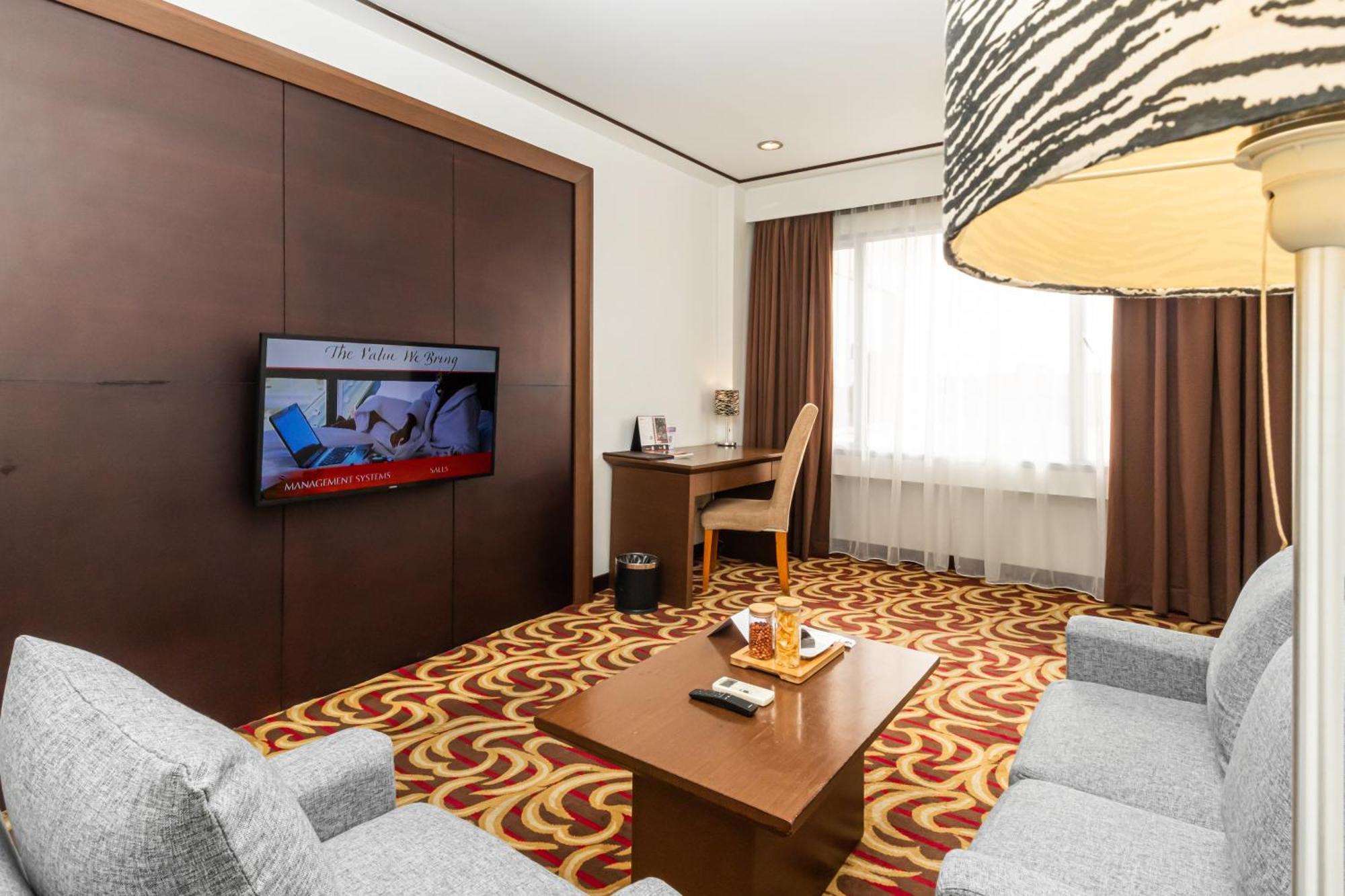 Swiss-Belinn Baloi Batam Nagoya Eksteriør billede