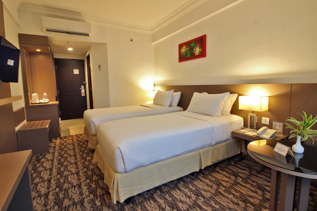 Swiss-Belinn Baloi Batam Nagoya Eksteriør billede