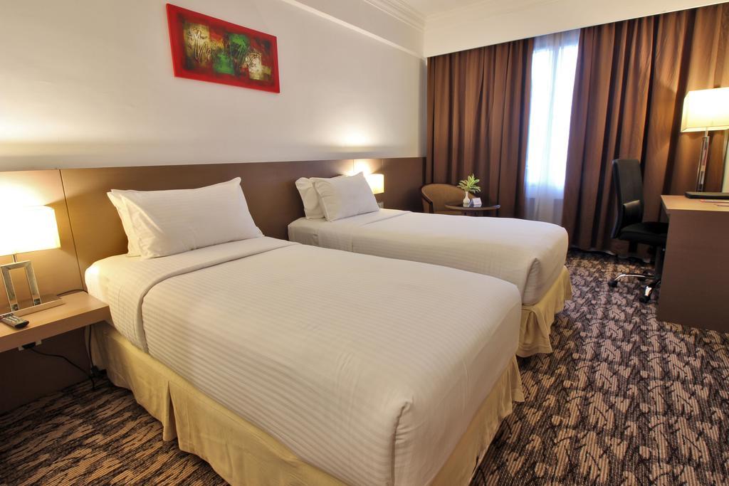 Swiss-Belinn Baloi Batam Nagoya Eksteriør billede