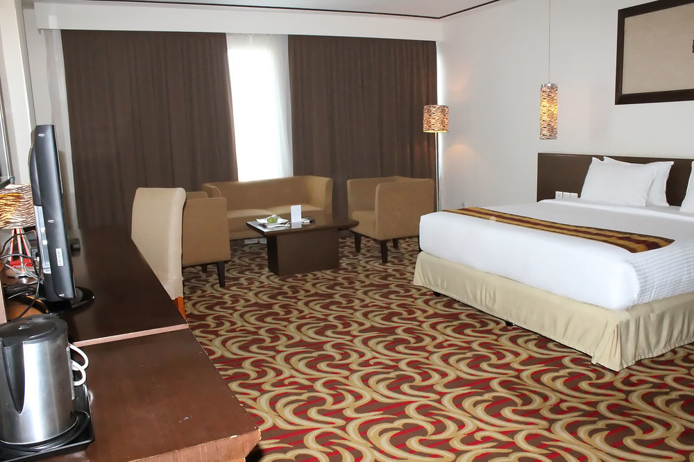 Swiss-Belinn Baloi Batam Nagoya Eksteriør billede